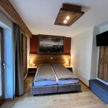 Garni Eden Bed&breakfast Soraga di Fassa Exterior foto