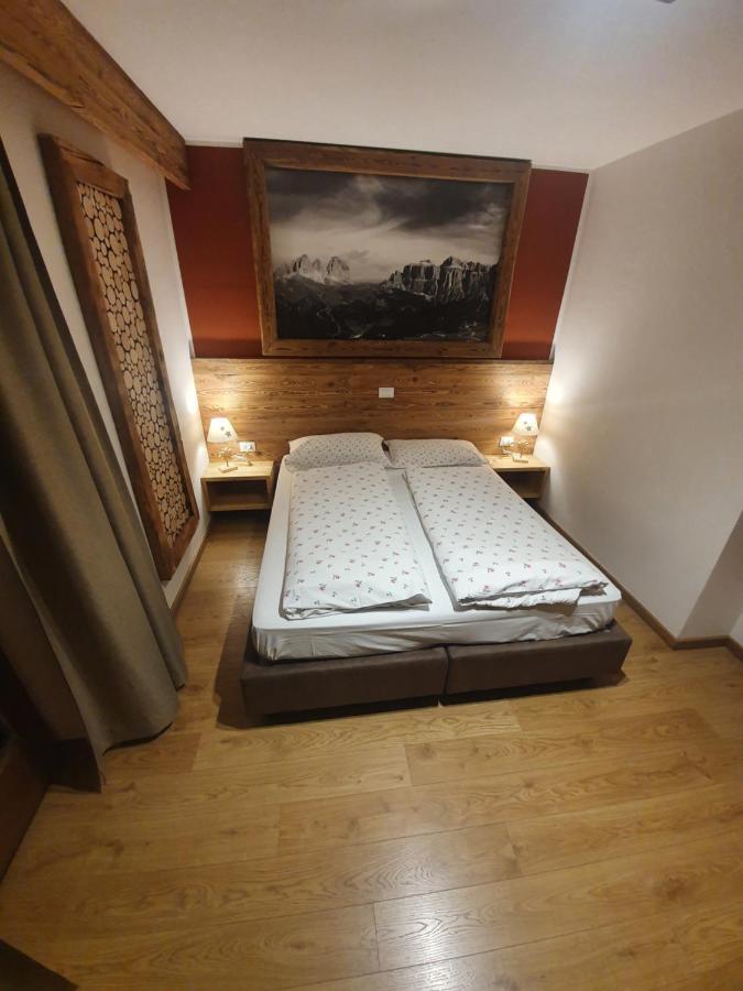 Garni Eden Bed&breakfast Soraga di Fassa Exterior foto